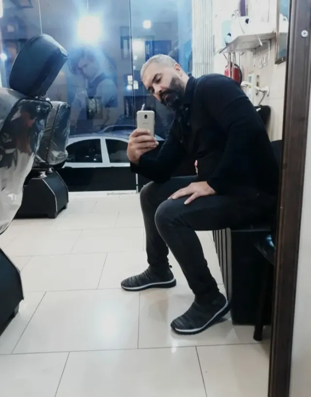 آرایشگاه هادی
