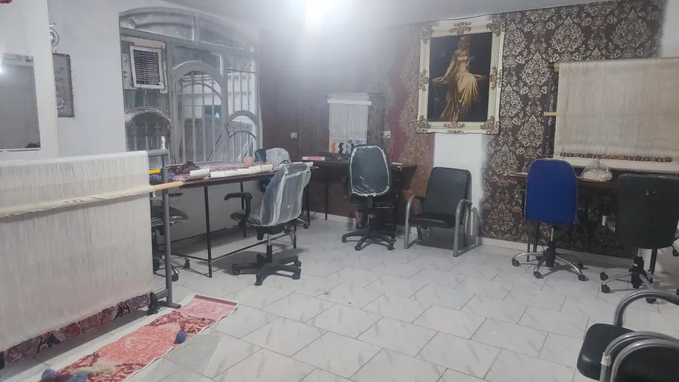 آموزشگاه فرش دستان ماهر