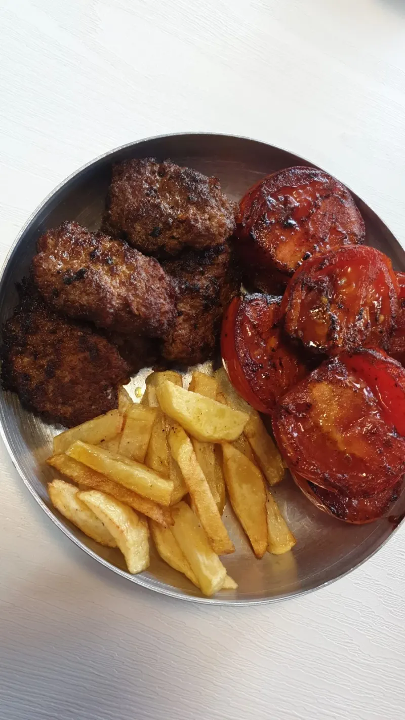 تهیه غذا وکترینگ زعفرون
