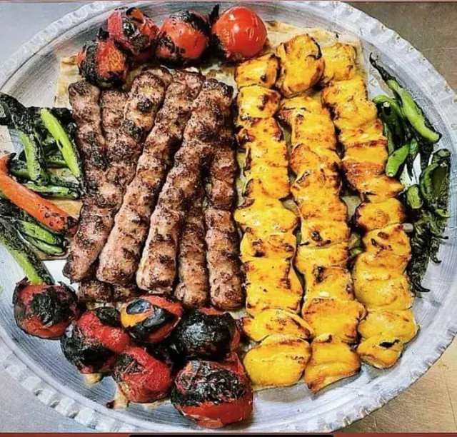 کباب سرای سنتی کازرون
