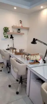 سالن زیبایی الارا