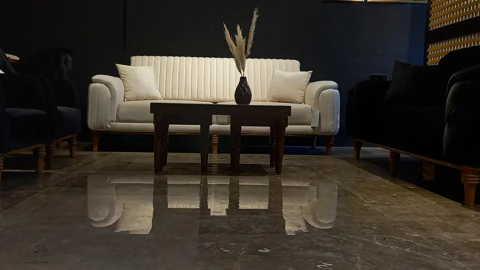 مبلمان عظیم زاده