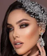 Vip آکادمی وسالن زیبایی تخصصی
