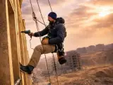 پیچ رولپلاک نما بدون داربست ارتفاع کاران تبریز
