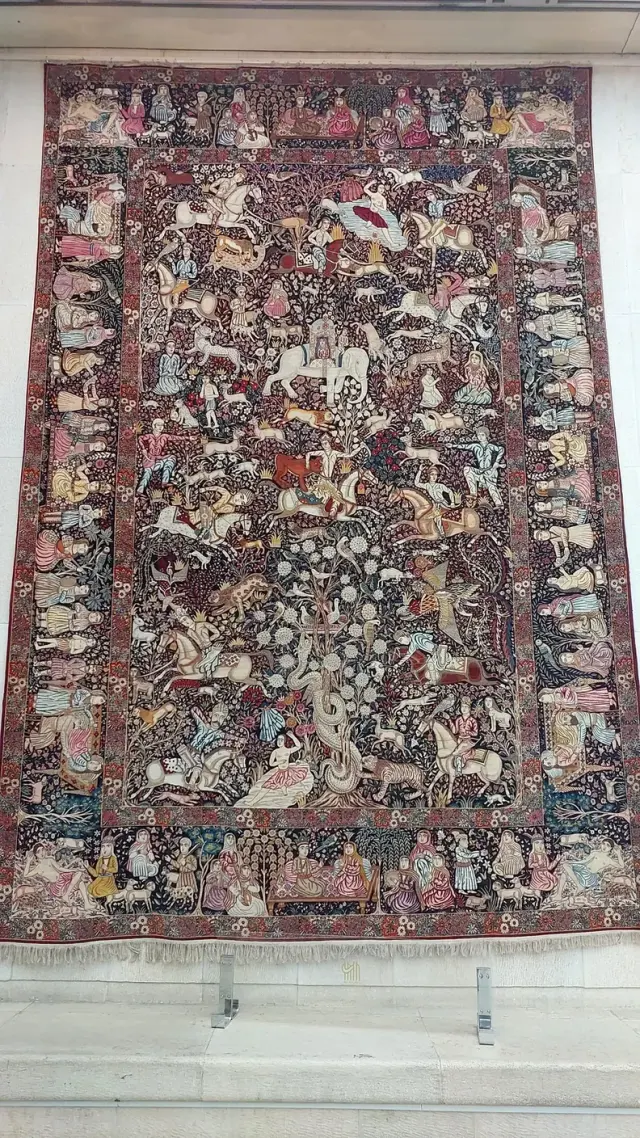 موزه فرش ایران
