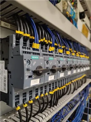 خدمات برق صنعتی و برنامه نویسی Plc Siemens