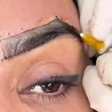 کلینیک زیبایی پوست و مو ساعی