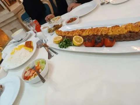 رستوران راستگو