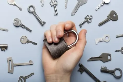 ریموت و کلیدسازی اوجاقی