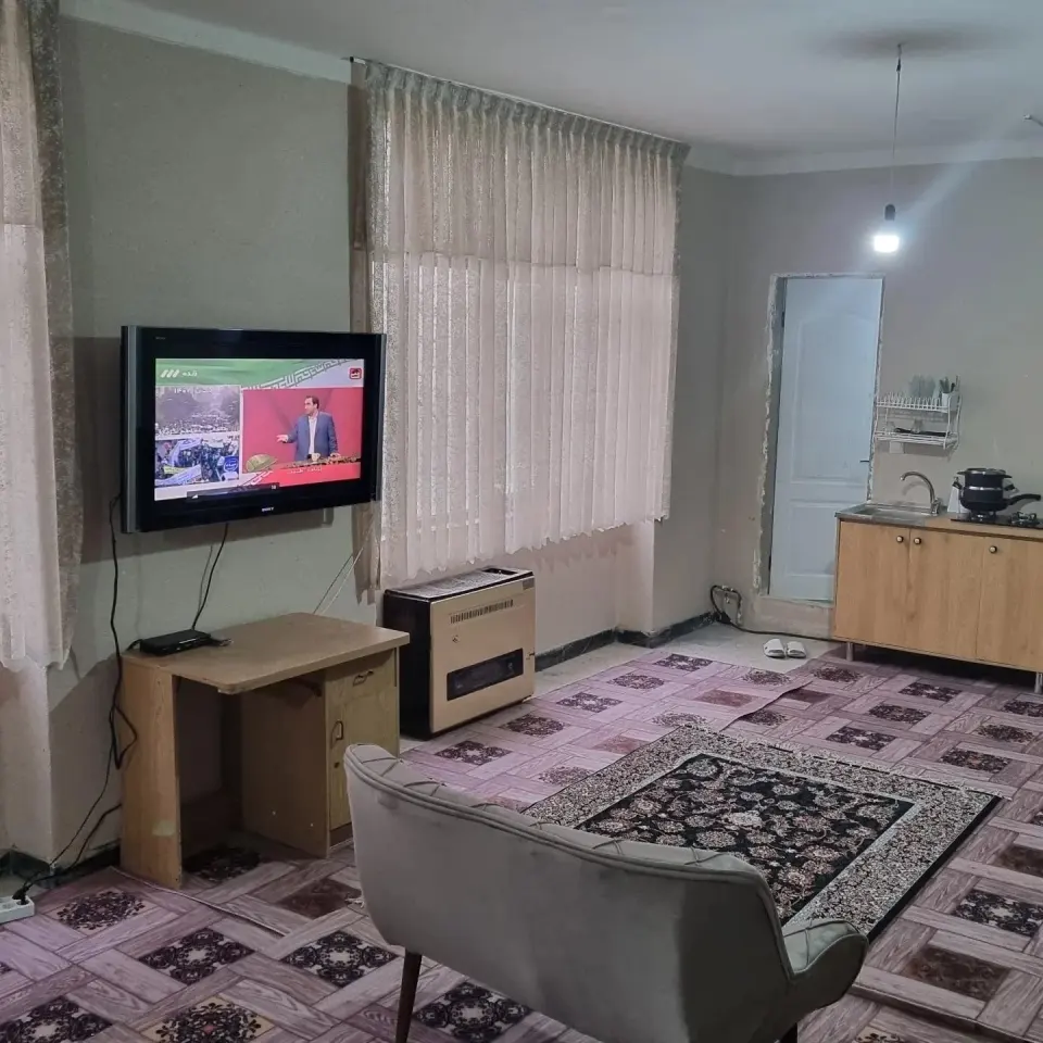هاستل یاس