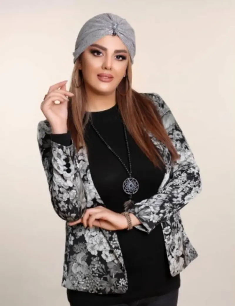 مرکز تخصصی کراتین مو نیلوفر آجورلو