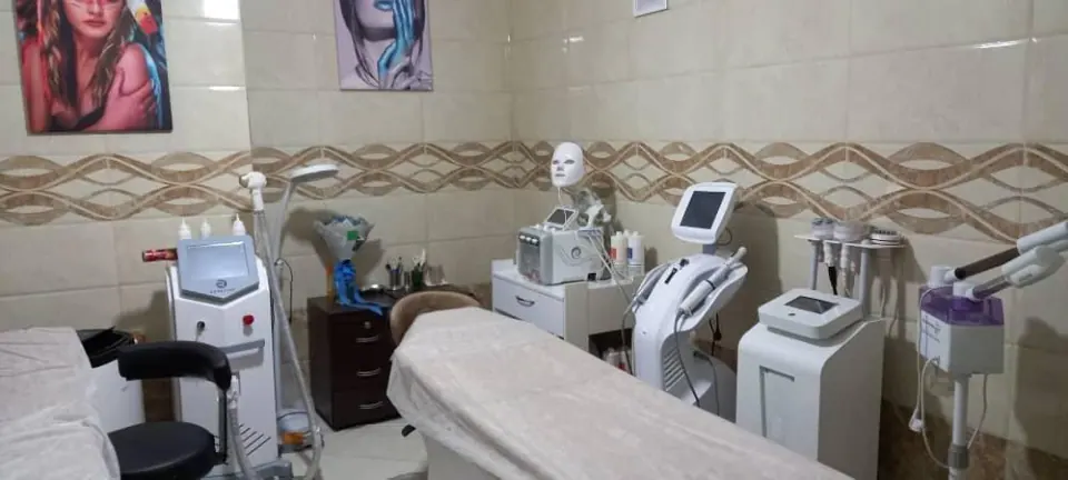 کلینیک دانشمند