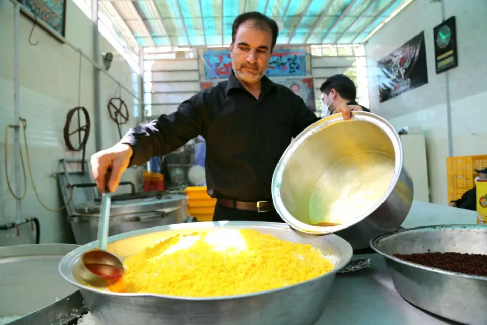 دیزی سرا و رستوران آزادگان