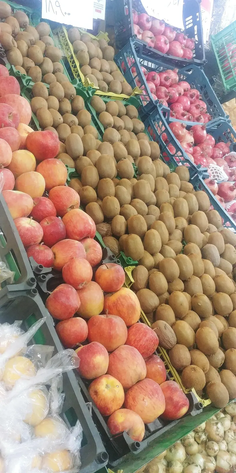 میوه فروشی نوبرانه
