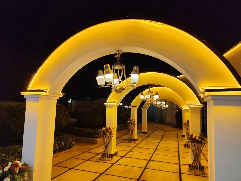 باغ تالار رز