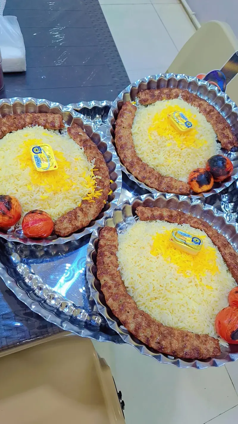 تهیه غذا و کترینگ ته دیگ