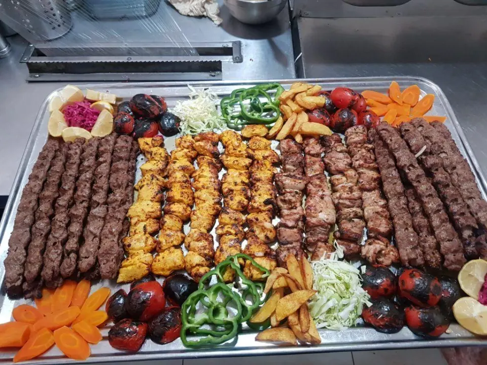 کبابی عمو غلام
