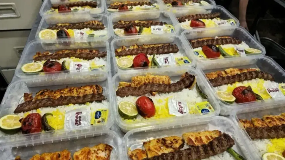 تهیه غذای مادر