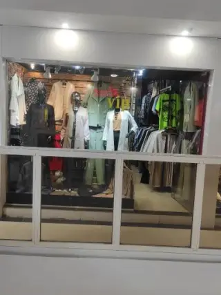 پوشاک زنانه وی ای پی کالکشن