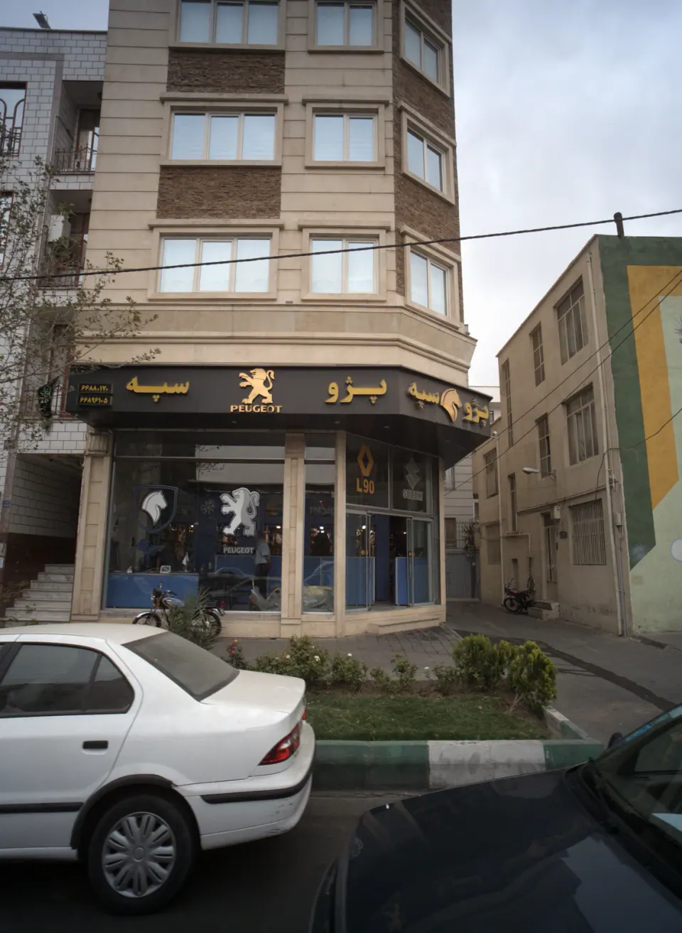 خدمات خوردو پژو سپه