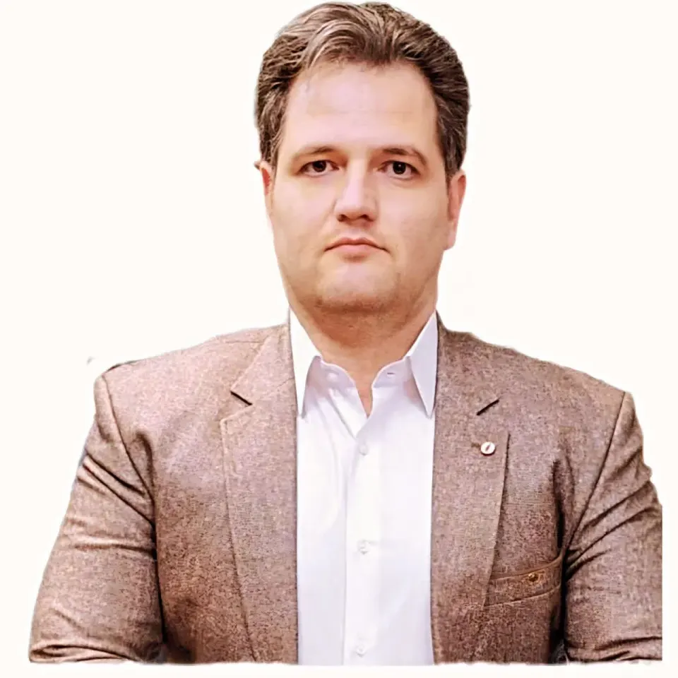 وکیل پایه یک دادگستری زبرجدی لاله