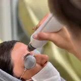 کلینیک زیبایی ماه تهران