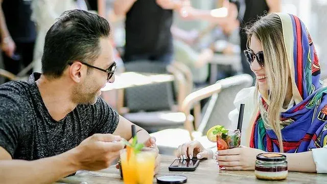 کلینیک دندانپزشکی دکتر فرزاد مازیار