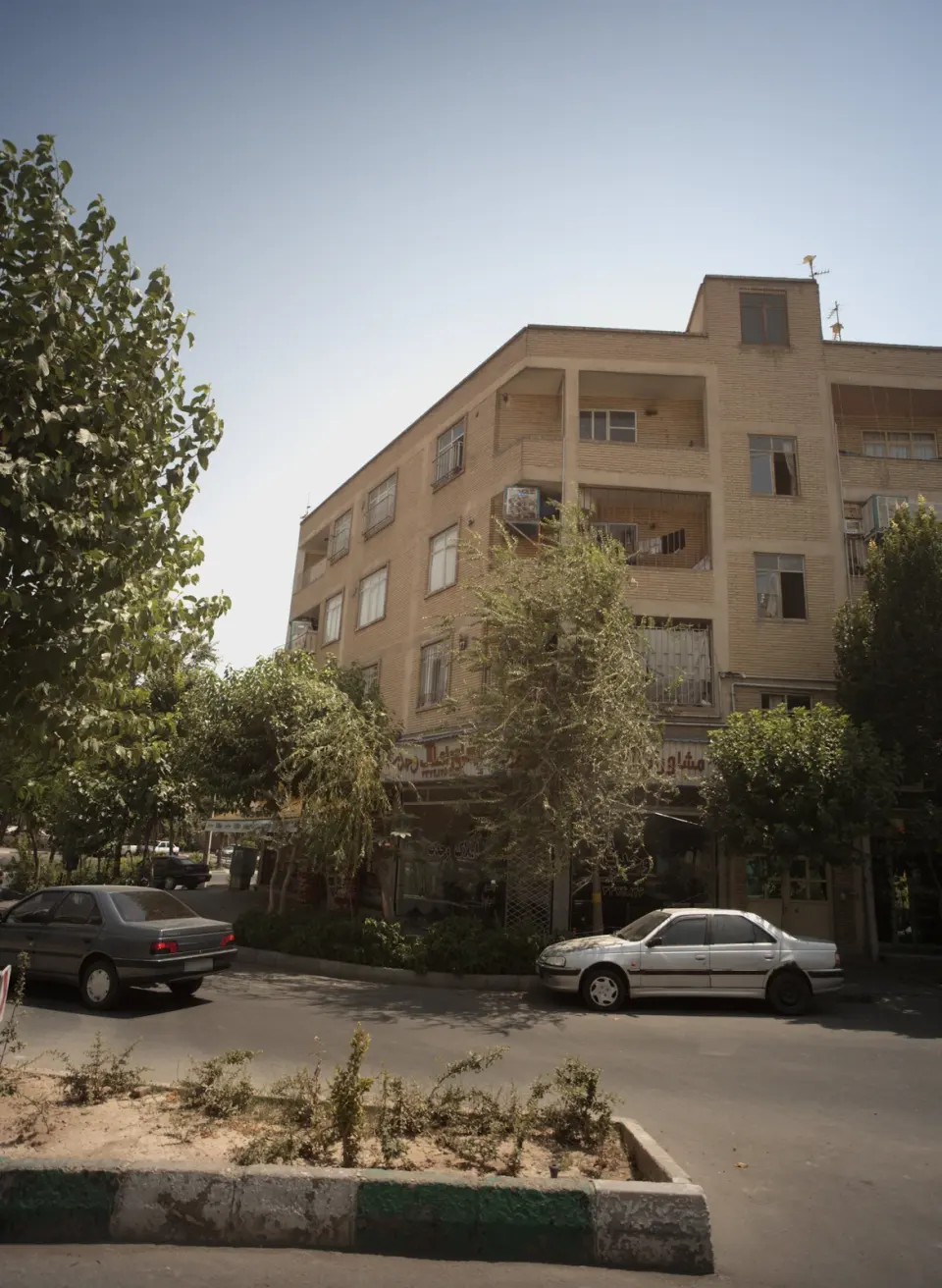 مشاور املاک وحدت