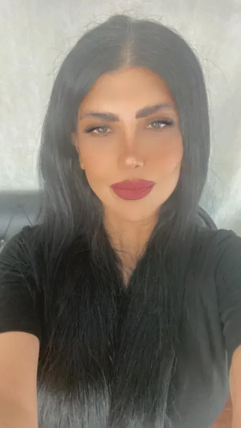خدمات تخصصی اکستنشن مژه نسرین