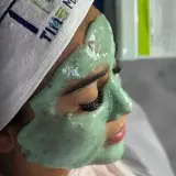 کلینیک لیزر و زیبایی دکتر دیباوری