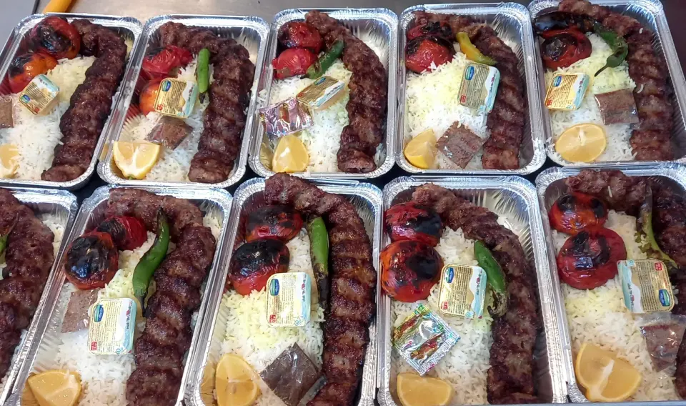 تهیه غذای عرفان