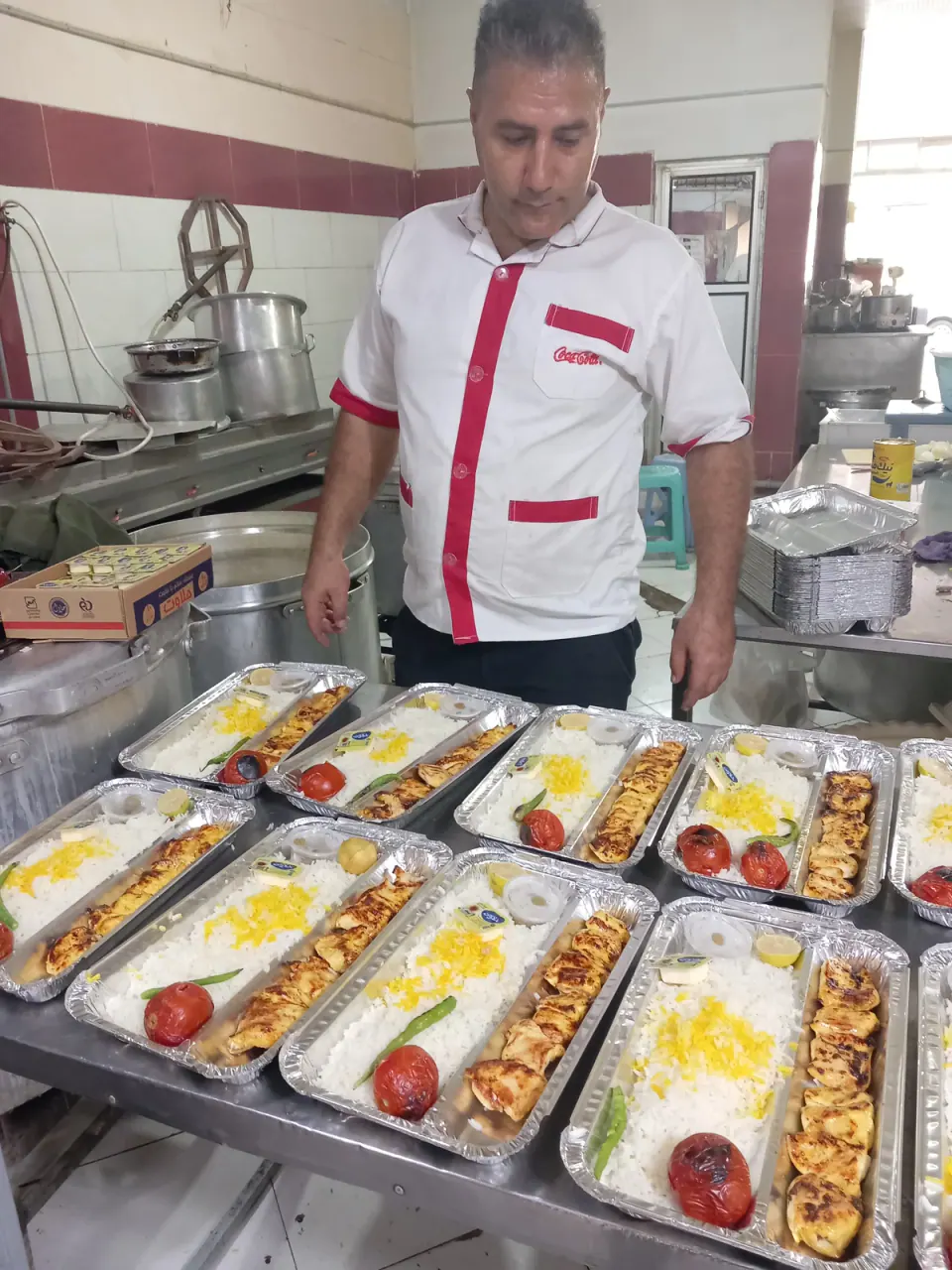 تهیه غذای روناک