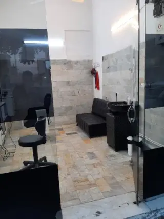 آرایشگاه مردانه ، پیرایش وحید