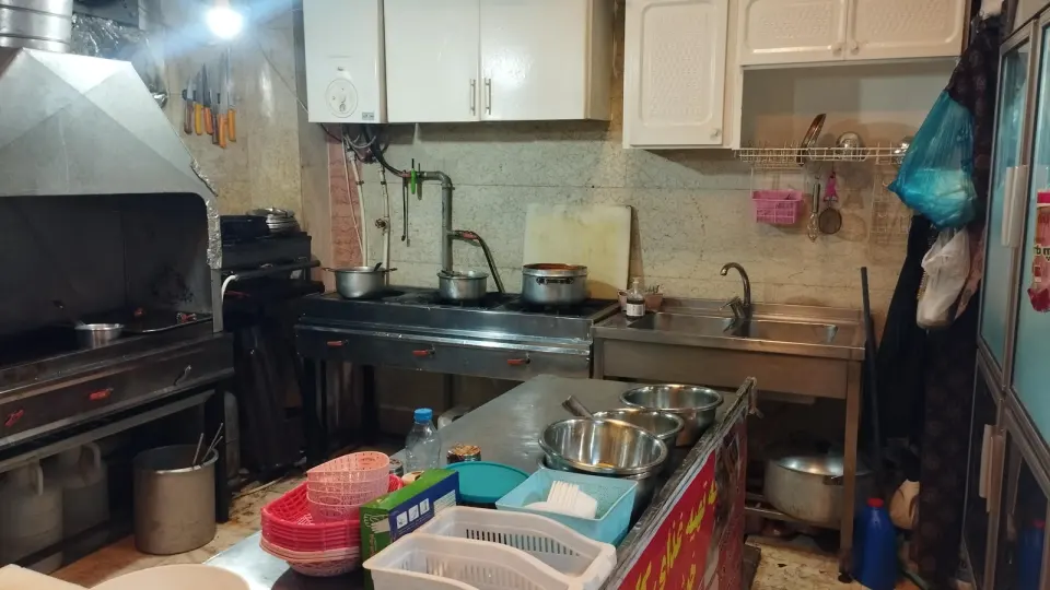 رستوران کترینگ کارن
