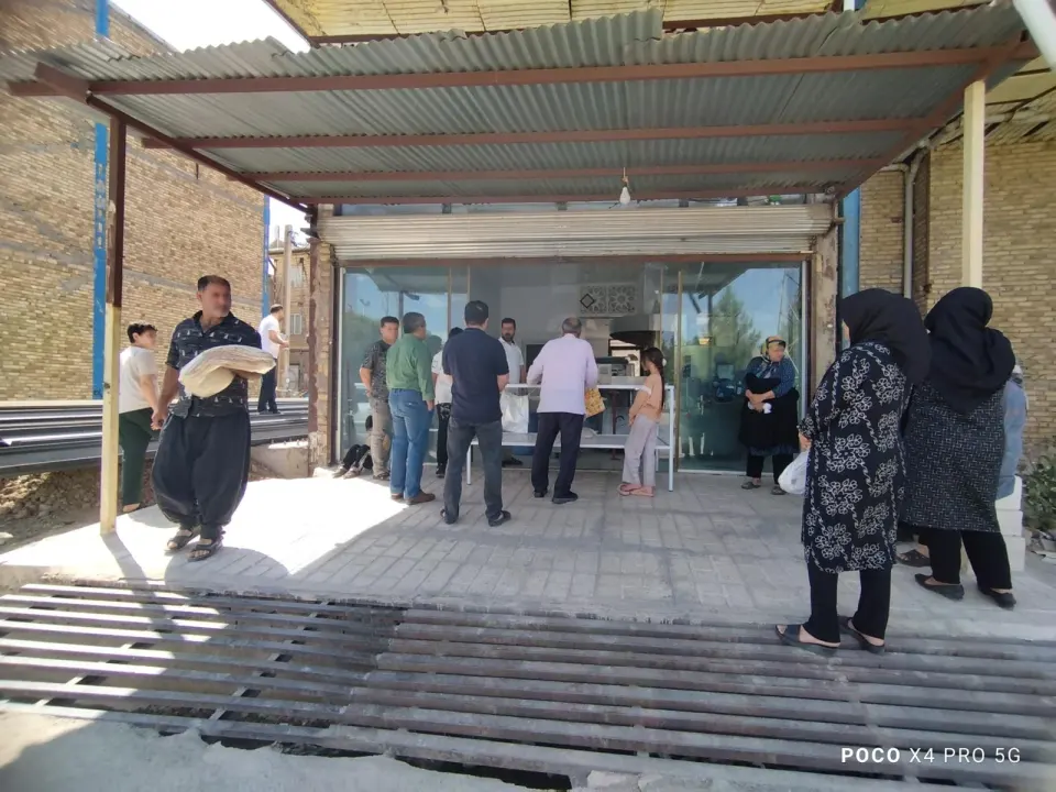 نانوایی سنگکی سنتی فرشادپور