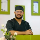 کلینیک زیبایی و لیزر درمیس