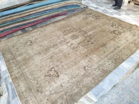 قالیشویی اقاقیا