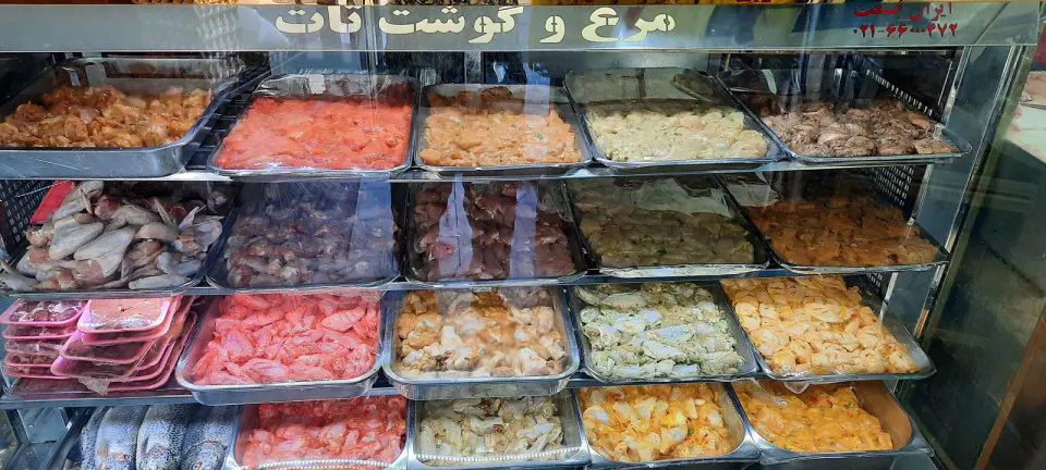 مرغ و گوشت تات