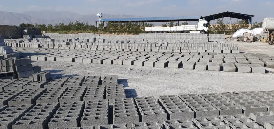 کارخانه لوکا بلوک