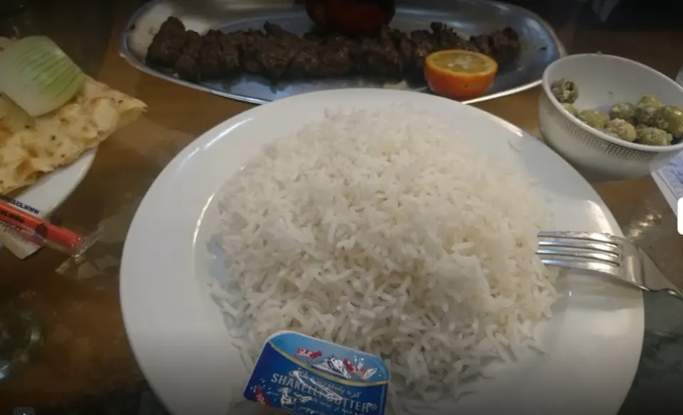 رستوران رشتی خوش بین
