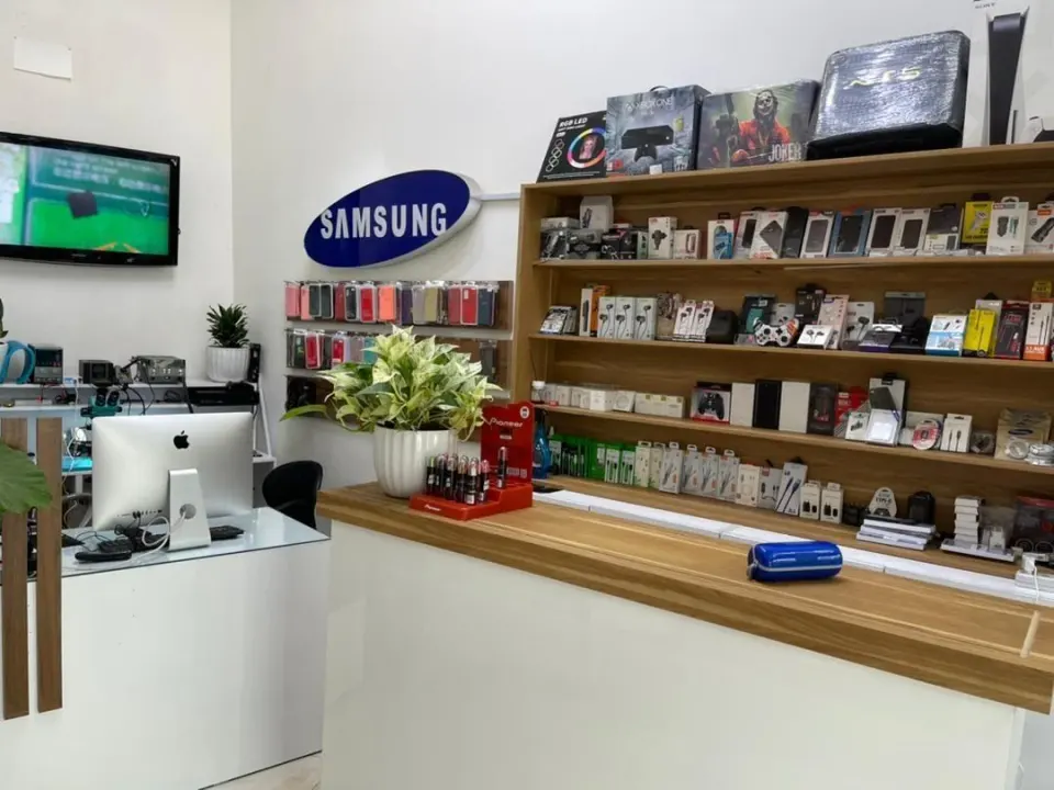 کارا استور