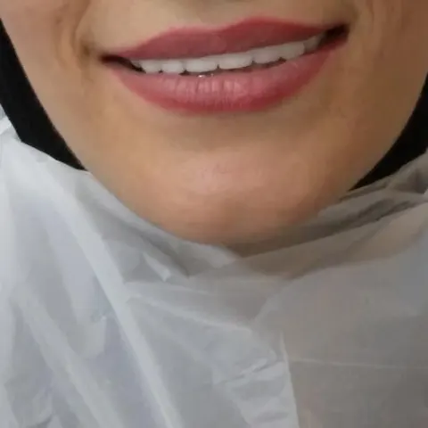 کلینیک تخصصی پروتزهای دندانی برارپور