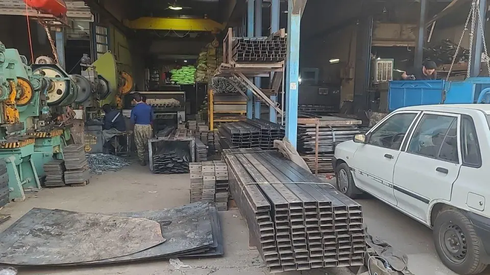 کارخانه وال پست ایرانیان