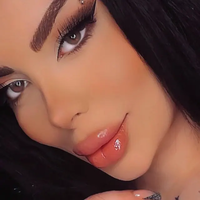 سالن تخصصی کراتین و بافت مو رکسانا