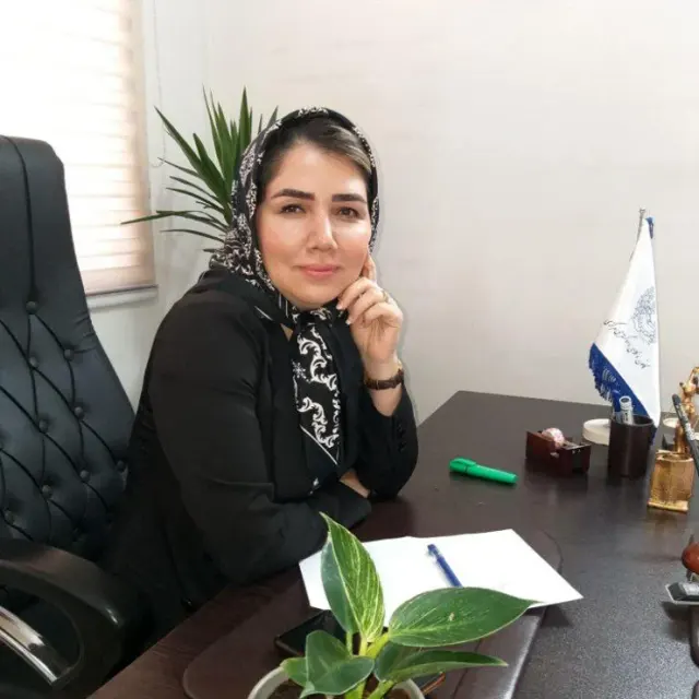 وکیل یلدا آسترکی