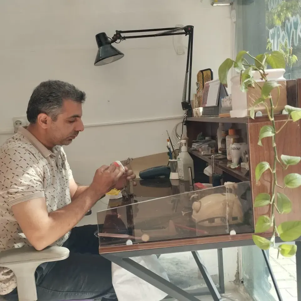 دندانسازی سمیعی در مشهد