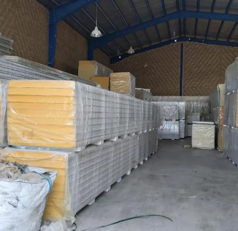 نمایندگی رسمی و انبار توزیع ساندویچ پانل کبیر پانل