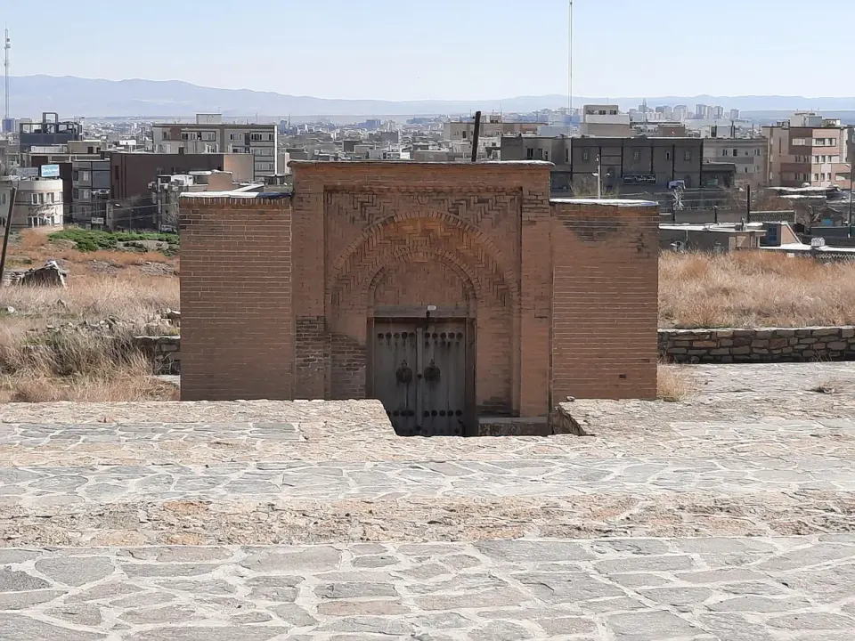 مجتمع نمایشگاهی هگمتانه