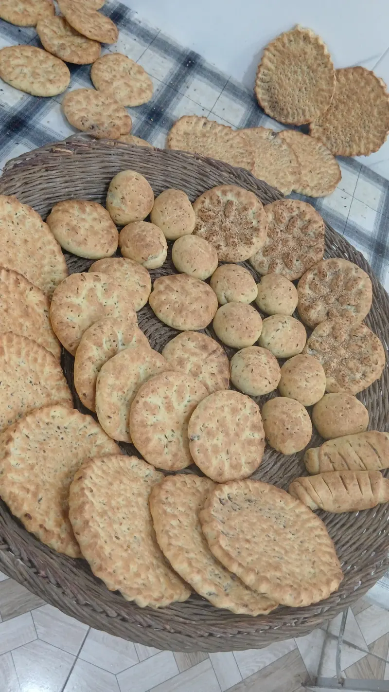 کلوچه پزی باران