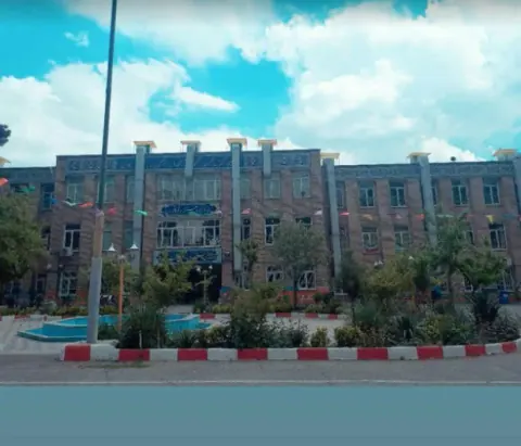 دبیرستان استعدادهای درخشان فرزانگان 4